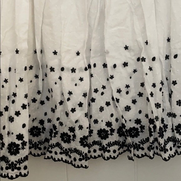White Skirt with Black Flowers - Picture 2 of 2